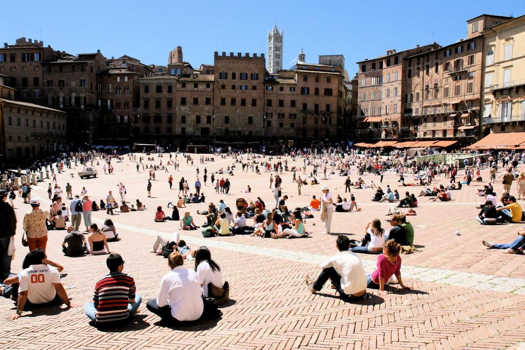 iazza del Campo, Siena, Italia. ttp://www.irvingcommons.