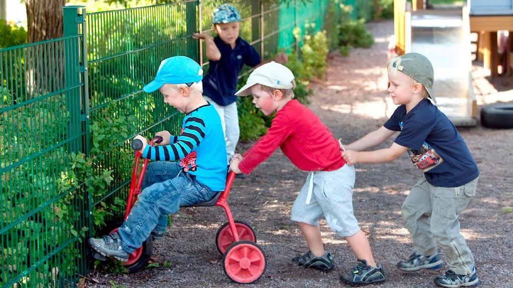 Lapsi- ja perhepalveluiden muutosohjelma LAPE 2016 2018