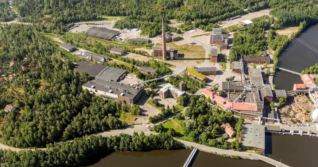 Kuva 4. Suunnittelualue vuodelta 2014 peräisin olevassa viistoilmakuvassa. Kuva 5. Näkymä Kymintehtaan entisen tehdasalueen keskeisimmälle alueelle.
