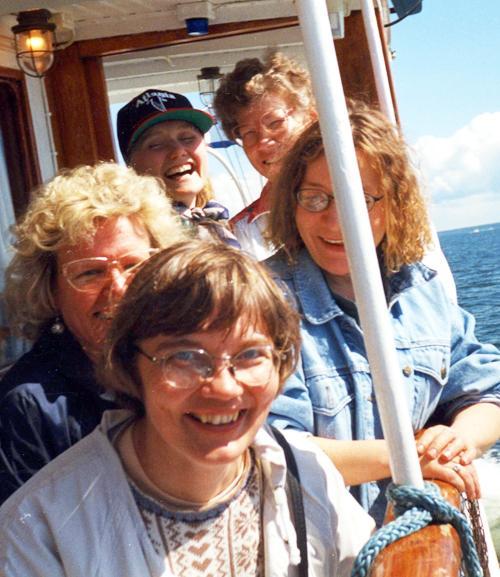 Porvoossa Runeberg-laivalla 1994: Edestä Pirjo Ollinen Sarri Johansson,