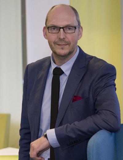 Tomi Korhonen Bsc Honours, Sociology and Media (City University, London) Markkinointi- ja viestintäjohtaja, Tekes (2016-) Viestintä- ja yhteiskuntasuhdejohtaja, johtoryhmän