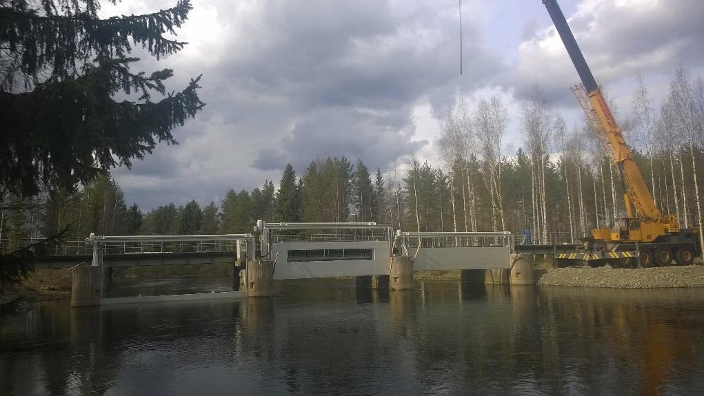 Saneeraushankkeet, näkökohtia Hankkeen kustannuksiin ja sujuvuuteen vaikuttavia tekijöitä: Työmaajärjestelyt Työpato tai setit Nostotyöt ja luukkujen kuljetukset