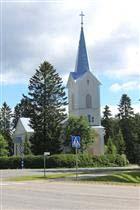 tasakatto. Sisustus on korjattu vuonna 1960 sattuneen palon jälkeen ja muitakin korjaustöitä on sen jälkeen suoritettu.