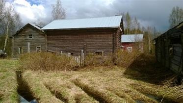 vanhimmista tiloista ja Siikajokivarren kaukaisin pihapiiri Pohjanlahden rannikolta päin.