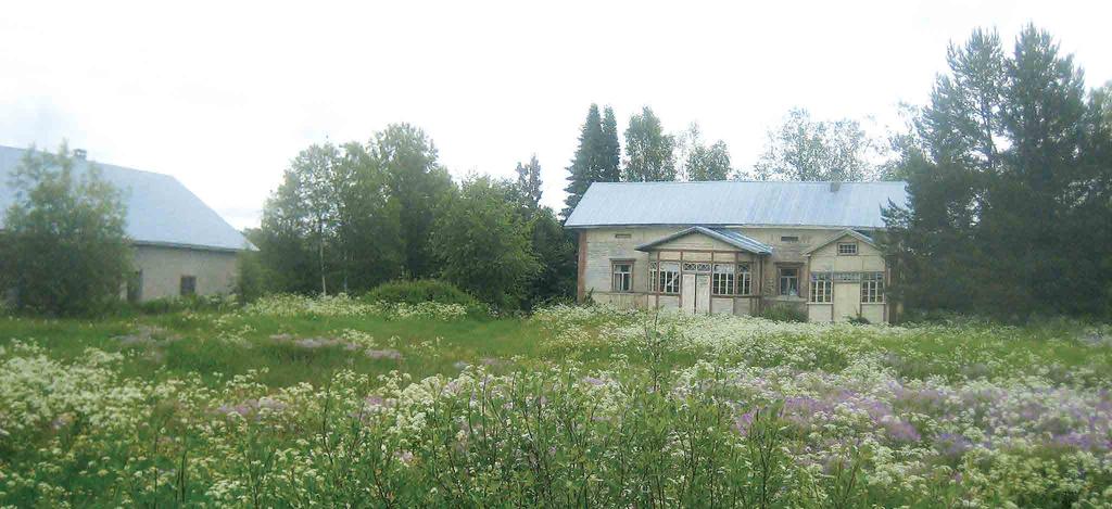 POHJOIS-POHJANMAAN ARVOKKAIDEN MAISEMA-ALUEIDEN PÄIVITYSINVENTOINTI 139 Maisema-alueella kulkeva Huttulantie Vanhatie on osa valtakunnallisesti arvokkaaksi rakennetuksi kulttuuriympäristöksi (RKY