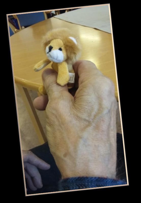 Arvuuttelimme pussien sisältöä, lauloimme ja