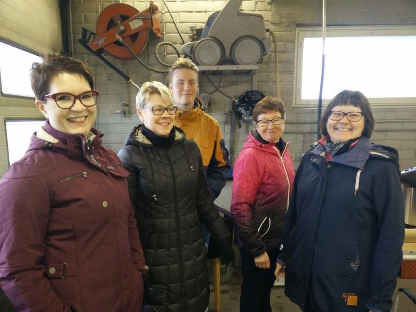 Tarjoiluteltan antimista vastasi LC Huittinen/Gerdan tehokkaat naiset.