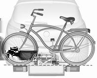 Huomio Varmista, että pyöräkiinnikkeet on vedetty tarpeeksi pitkälle, jotta polkupyörän molemmat renkaat voidaan asettaa kiinnikkeisiin.