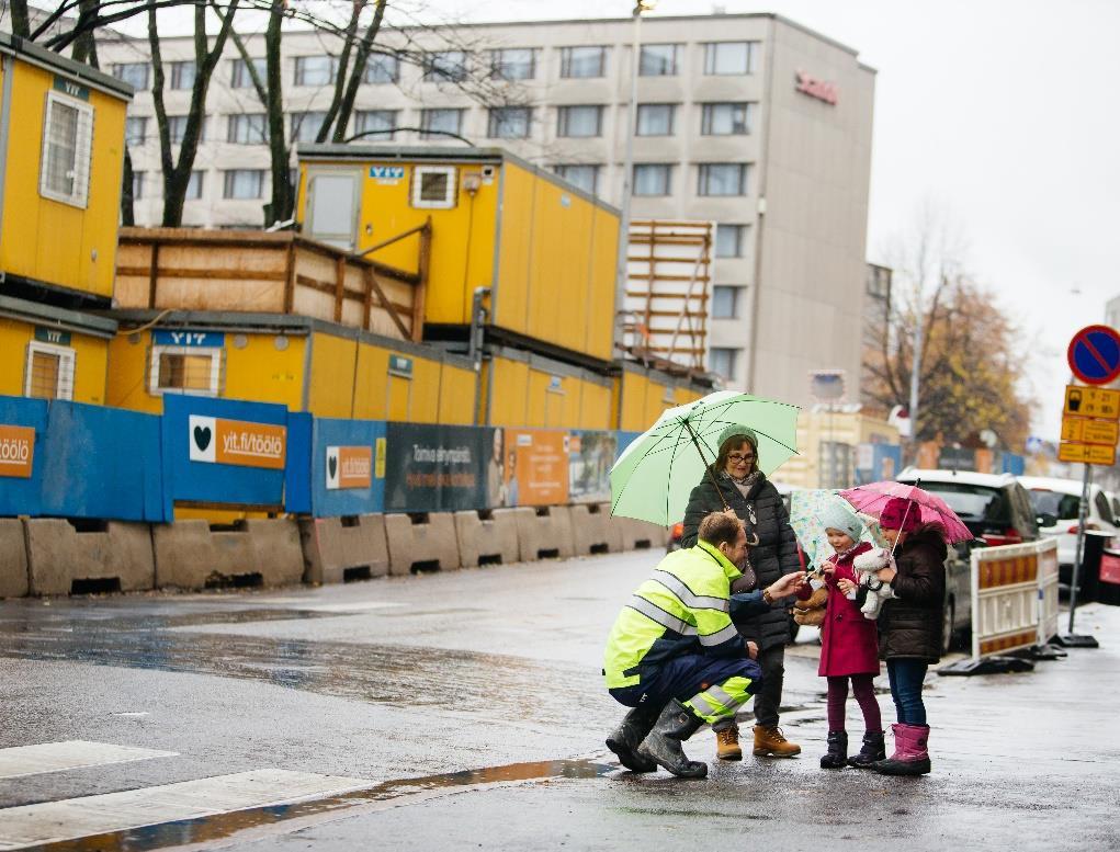 Tavoitteet Tavoitteena oli: kokeilla pelillistä menetelmää täydennysrakentamisen esisuunnitteluun/konseptointiin selvittää pystytäänkö tavoittamaan monipuolisempi osallistujakunta yleisesti käytössä