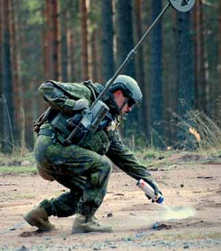 Satakunnan pioneeri- ja viestipataljoona Satakunnan pioneeri- ja viestipataljoonassa koulutetaan varusmiehiä taistelua tukeviin esikunta-, viesti-, pioneeri-, sotilaspoliisi- ja suojeluyksiköihin.