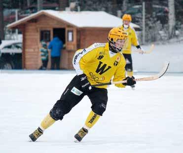 Kausi 2016-17 Kausi sujui varkautelaisittain hyvin, varsinkin kotikentällä joukkue esiintyi pirteästi. Kotiavauksessa OLS kaatui 6-2. Joukkue keräsi kotikentältään kauden aikana seitsemän pistettä.