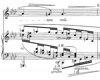 36 Piano liikkuu kaaritetuin kuudestoistaosasoinnuin koskettimistoa ylös ja alas.