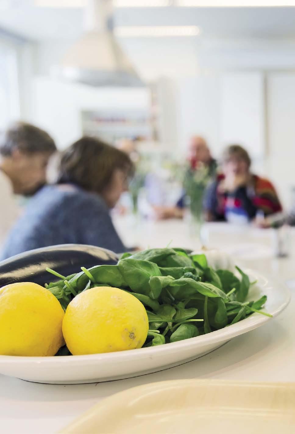 Taitoaineet Taitoaineiden yksikköön kuuluvat hyvinvointi, terveys, liikunta, kotitalous, käsityö ja tietotekniikka.