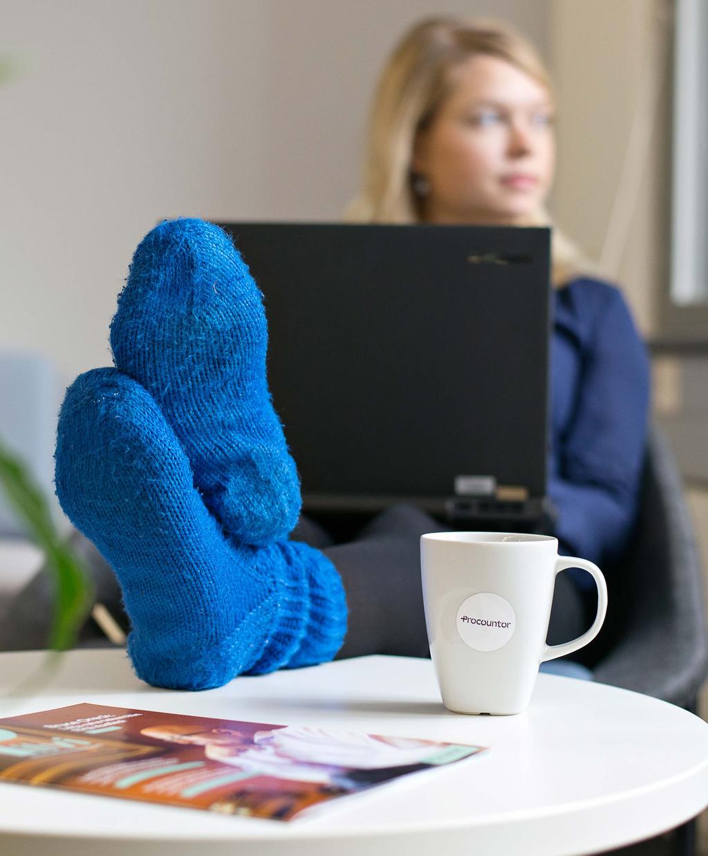 TILINPÄÄTÖKSEN TUNNUSLUKUJA VOIDAAN LASKEA 1) tuloslaskelmapohjaisesti eli suoriteperusteisesti tai 2) rahoituslaskelmapohjaisesti eli maksuperusteisesti.