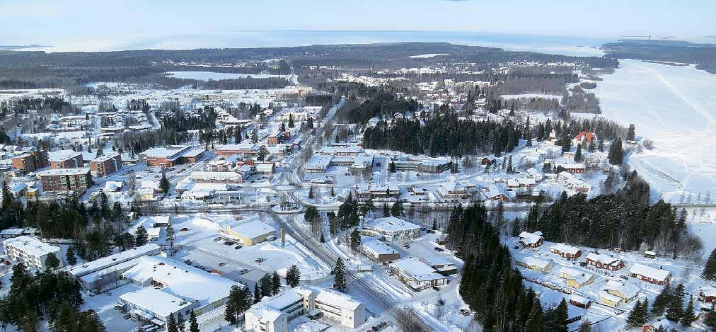 10 Haukipudas YRITTÄÄ nro 1/2013 Lentämällä mukaan uudenlaiseen bisnekseen Jokainen pikkupoika haluaisi taatusti lennättää elääkseen kauko-ohjattavia lentokoneita, ja eräät vähän isommat pojat ovat