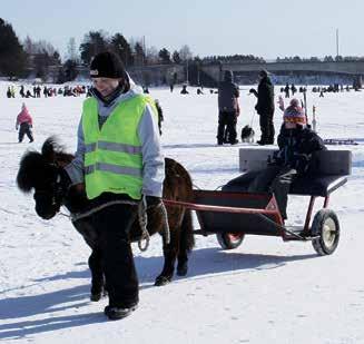 4 Haukipudas YRITTÄÄ nro 1/2013 Haukiputaan Kevätpäivien järjestelyistä vastaa Haukiputaan Yrittäjät, urheiluseura Vierivät Kivet ja Eläkeliiton Haukiputaan yhdistys.