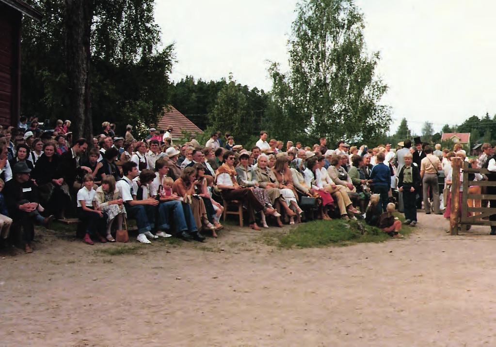 Sauvon Elopäivät 30.7.-1.8.2010 Kuva Sauvon Elopäiviltä 1979 Karunan Kyläyhdistyksen Unikeonmarkkinat 24.