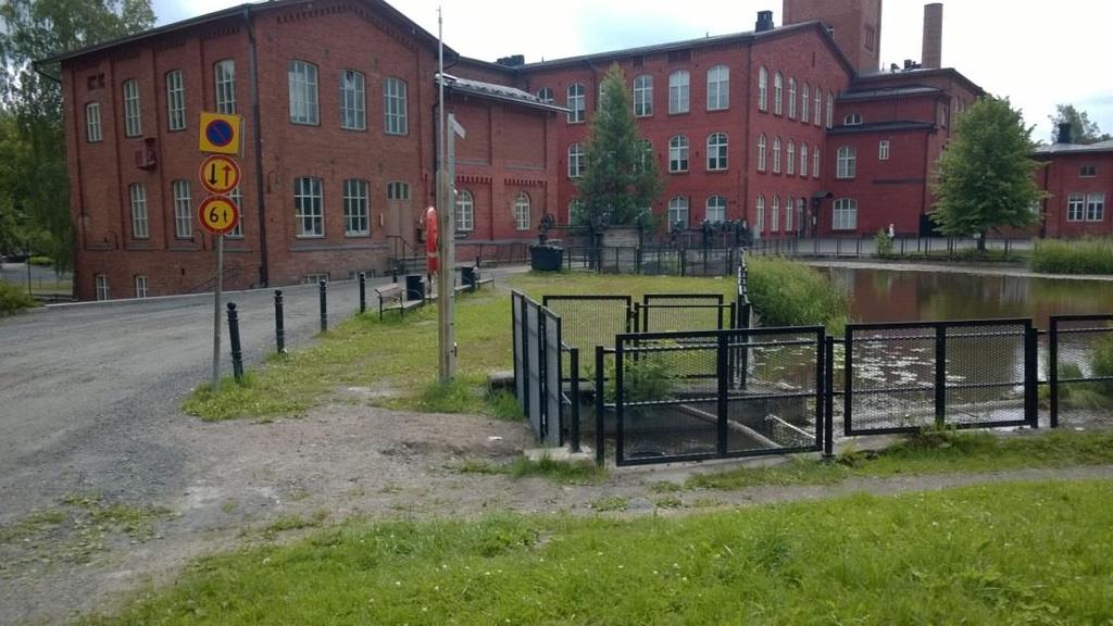 Pyhäjärven ja Kuhalankosken havaintoasemien vedenkorkeuden ero on jaksolla 1992-2016 ollut pienimmillään 4 cm (13.2.2003), Kuhalankosken virtaaman ollessa 1,2 m 3 /s.