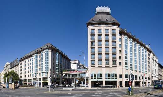 Hotelli Mercure Korona Budapest **** Hyvätasoinen hotelli, jolla erinomainen sijainti Pestin ydinkeskustassa lyhyen kävelymatkan päässä Tonavasta,