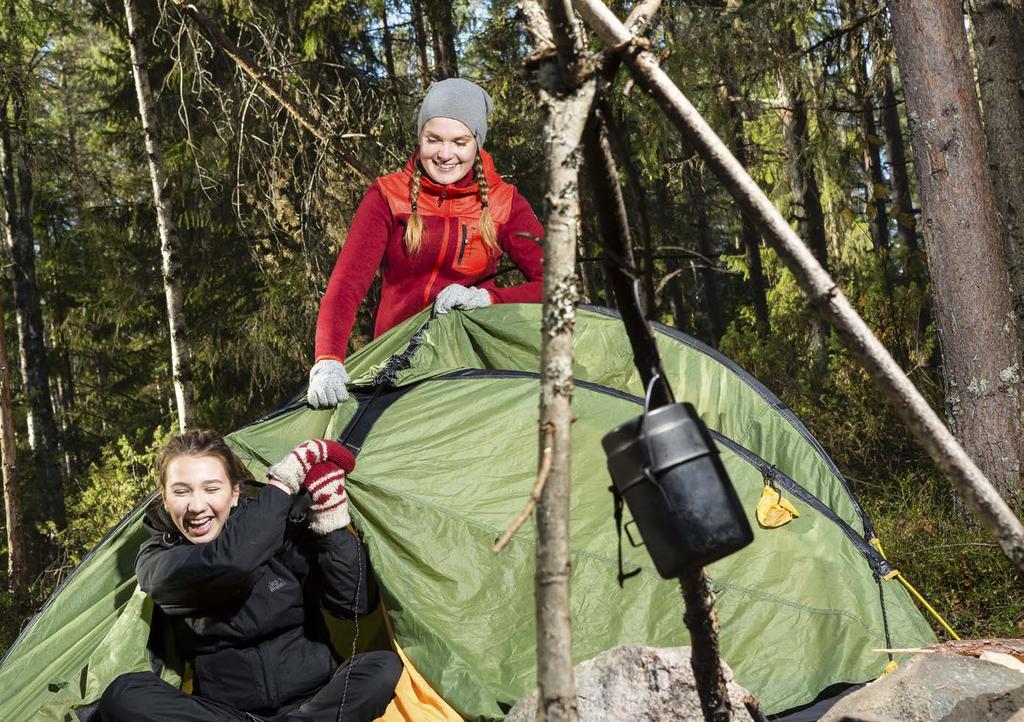 MATKAILUALAN PERUSTUTKINTO, matkailupalvelujen tuottaja, matkailuvirkailija Voit opiskella matkailupalvelujen tuottajaksi Kalajoella ja Haapavedellä. Haapavedellä voit erikoistua opinnoissasi mm.