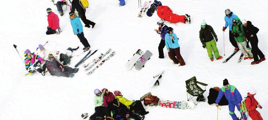 133 Tiina Merikoski KESTÄVÄ MATKAILUKYLÄ EI VÄLTTÄMÄTTÄ URBAANI Lapin matkailua on leimannut keskittämisen periaate ja yhdyskuntarakenteen tiivistäminen.