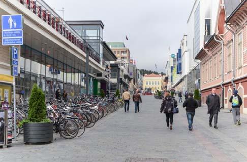 39 rakenteellisesti muutettu, vaan muutos toteutettiin liikennemerkkien, katumaalausten, kalusteiden sekä istutusten avulla.