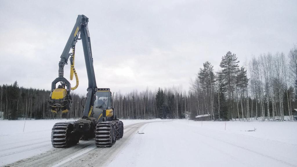 24 Jäätävä urakka Sulkavalla Metsänhoitoyhdistys Etelä- Savon metsäasiantuntija Eija Koistinen oli tehnyt kaksi tavallisesta poikkeavaa leimikkoa. Molemmissa oli kuljetuksen kannalta pieniä haasteita.