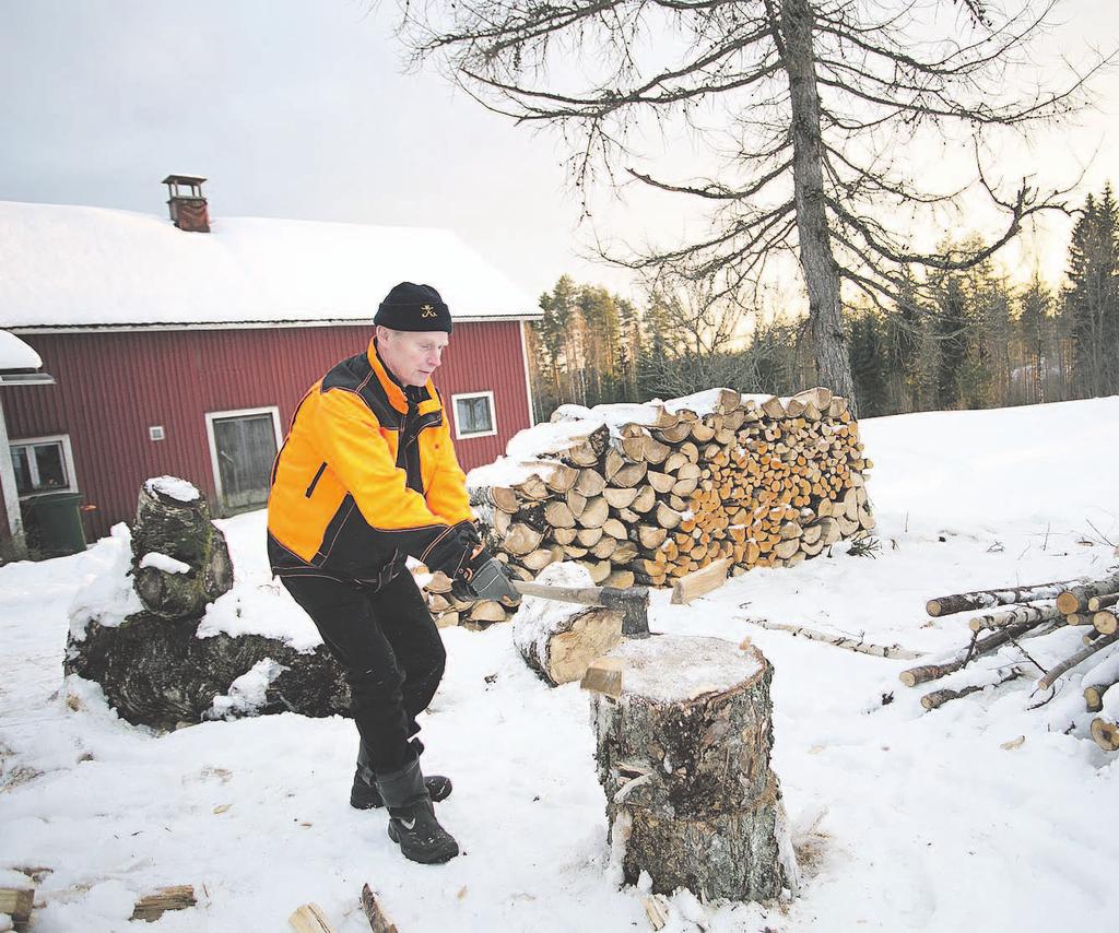 7 Rakennuspeltiseppä ei kesällä metsään ennätä apu tulee metsänhoitoyhdistyksestä Etelä-Savon metsänhoitoyhdistyksen hallituksen jäsenelle, Juha Pasoselle, luottamustoimet yhdistyksessä ovat tulleet