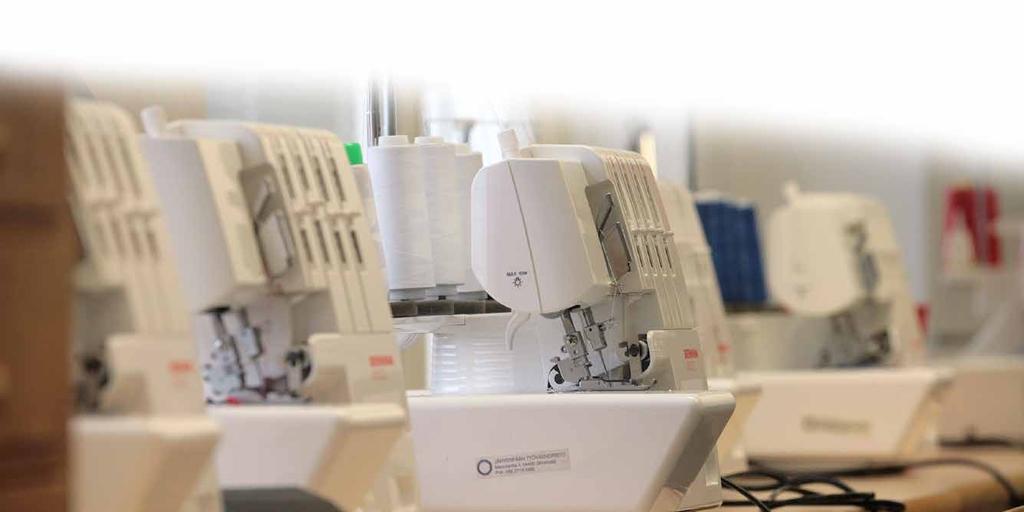 TEKSTIILITYÖ PITSINNYPLÄYS - SYKSY 9401 JÄRVENPÄÄN OPISTO, ovi C /Käsityötila 2. krs, ma 15.30 17.45 19.9. 28.11.2016 Nypläyksenohjaaja Aino Saarikivi 30 ot / 47 Haluatko oppia nypläämään?