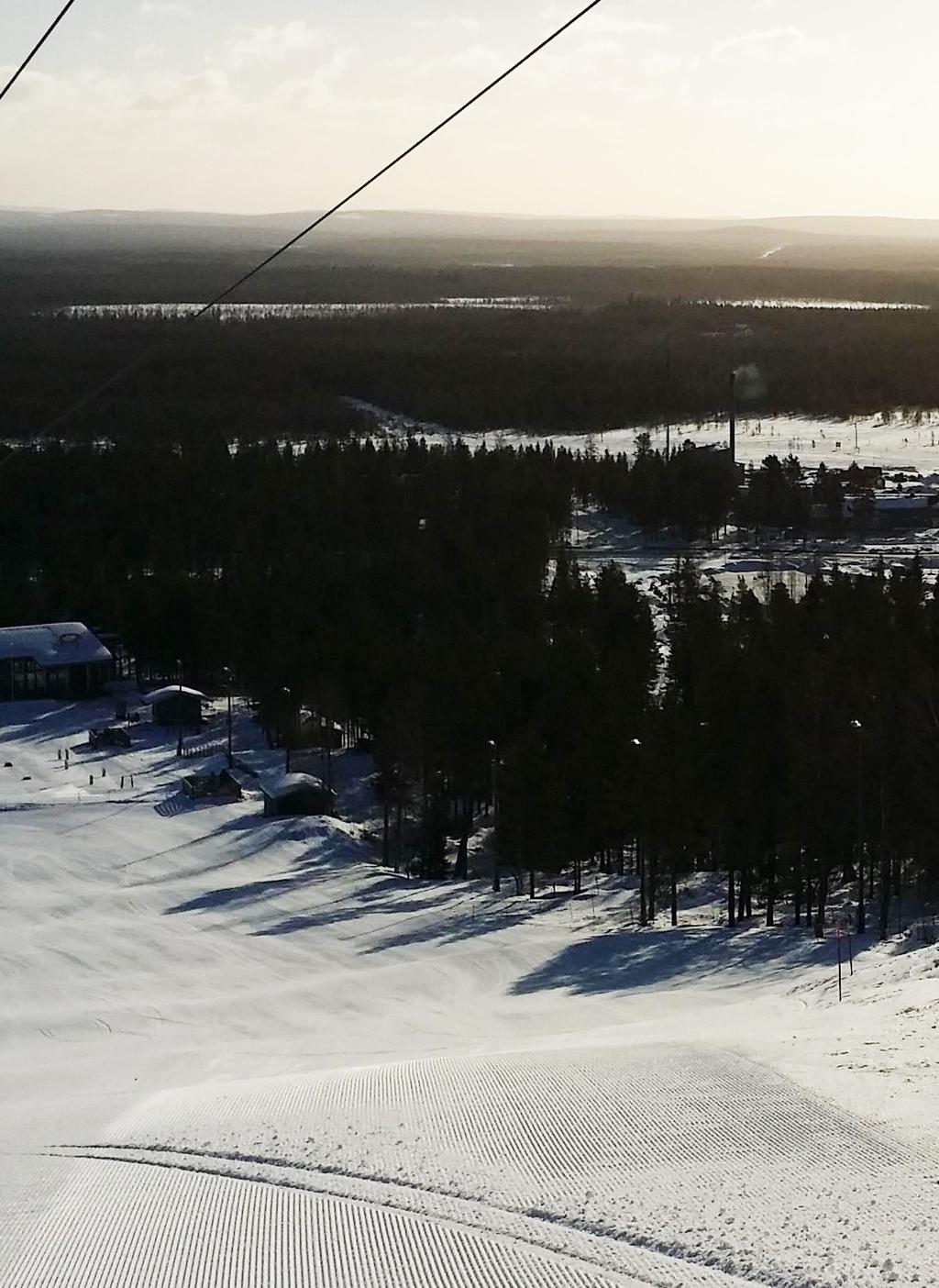 F4 SKI SKI-linjat liikennöidään 15.12-8.1. 24-25.12 ei liikennöintiä.