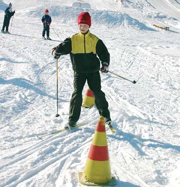 Käsityöntö vartalolinjan ohi.