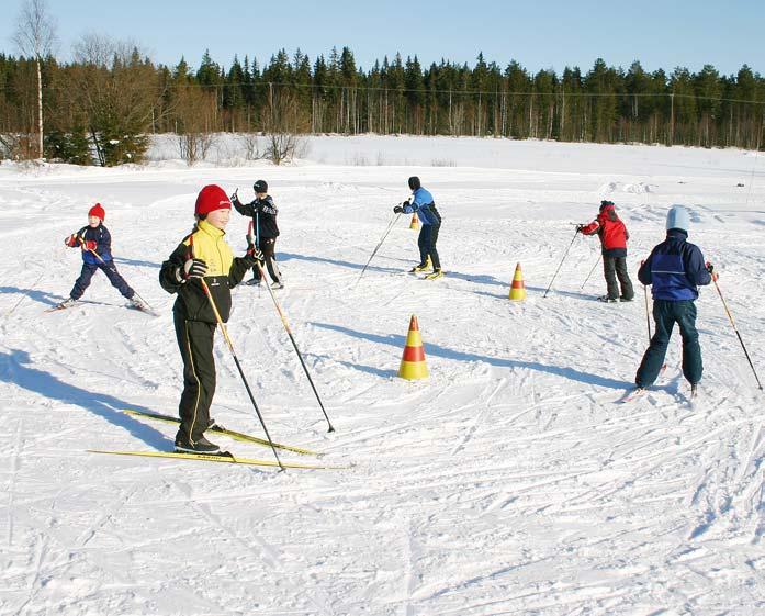 Tarkkuushiihto Tarkkuushiihto voidaan toteuttaa eri tavoin. Tarkkuushiihdon vahvuus on siinä, että kisassa menestymisen mahdollisuudet ovat tasapuoliset välineistä tai hiihtotaidoista riippumatta.