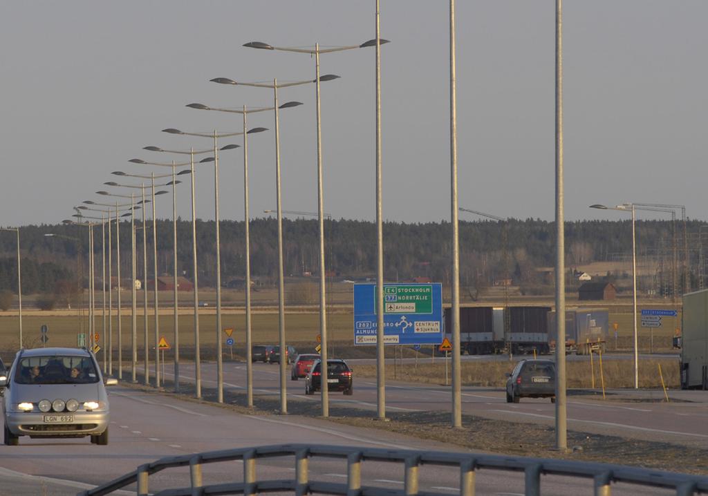 Tie- ja katuvalaistus Tunnelit Yleisvalaistus Pysäköintihallit ja -alueet Teollisuus Urheiluhallit Aura Sodinette Long Life