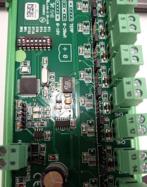 KUVA 23. I/O-moduulin osoitteen asettaminen 5.2.3 OpenPCS suunnittelu Kun grafiikkakuvat oli piirretty ja pisteet tuotu FX-editoriin, voitiin aloittaa ohjelmien teko IV-koneille.