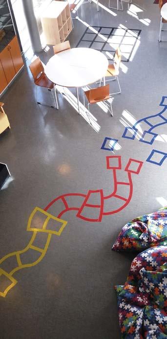 4 Vantaan Liikkuva koulu KOULUYMPÄRISTÖN MUOKKAAMINEN Lattiateippauspaja, 1 2 h, 6 14 oppilasta Suunnitellaan ja toteutetaan lattiateippaukset koulun käytäville Teipit noin 60 Matala kiipeilyseinä
