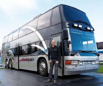 (Vabis on lyhennys sanoista Vagn aktiebolaget i Södertälje). hannu Ukkonen ja anne huhtala olivat liikkeellä vuoden 1990 Scania Carruksella.