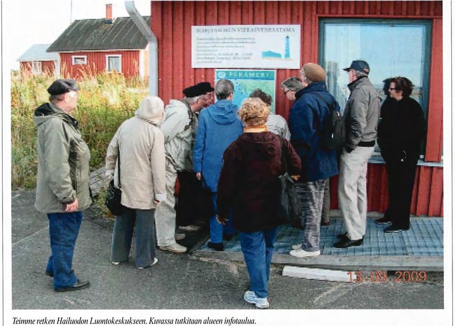 Silloin syömme hyvin ja vietämme yhteistä aikaa puolisoiden kanssa. Kuvassa juhlivaa porukkaamme viime tammikuussa.