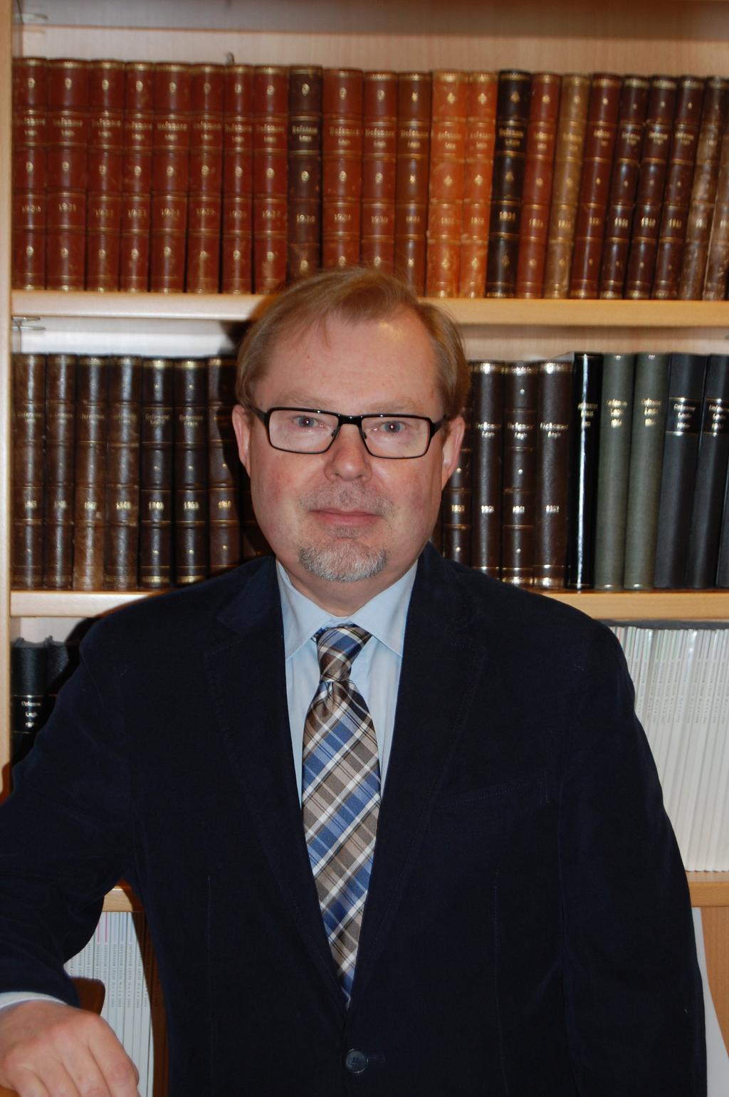 HENKILÖKUNNALLE Tämä vuosikertomus kertoo vastaansanomattomasti Kouvolan hallinto-oikeuden erinomaisesta onnistumisesta tehtävässään vuonna 2010.