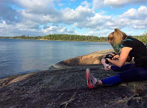 Luma-luokkalaiset vaeltavat luonnossa, ihmettelevät öistä tähtitaivasta, käyvät messuilla ja tutustumiskäynneillä, mikroskopoivat, tekevät kemiassa paljon käytännön töitä.