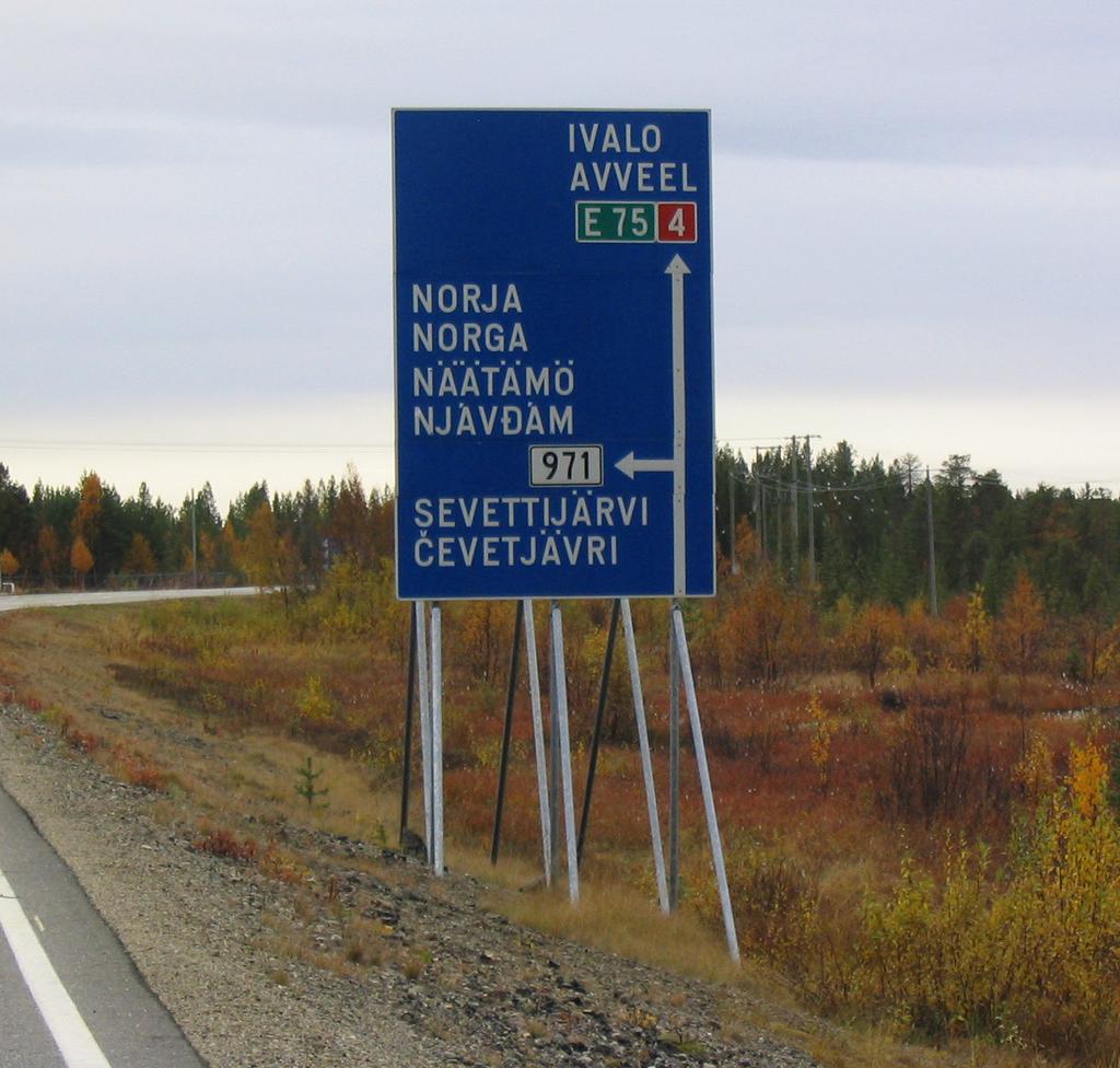 144 Vuolab-Lohi Govva 2: Geaidnolágádus lea ceggon sámi hálddašanguovllu geaidnoguoraide sámegiel nammagalbbaid giellalága fápmuiboahtima rájes 1991.