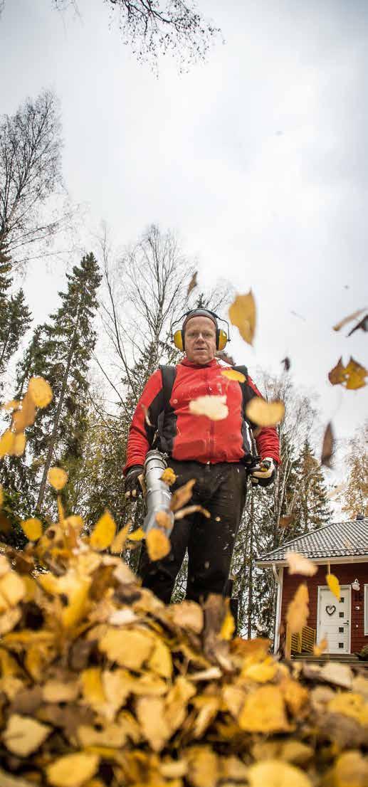 Myös wc-jätevesien johtamiselle umpisäiliöön oli oma vahva perusteensa, sillä naapuritontti ja talousvesikaivo sijaitsevat alempana rinteessä.