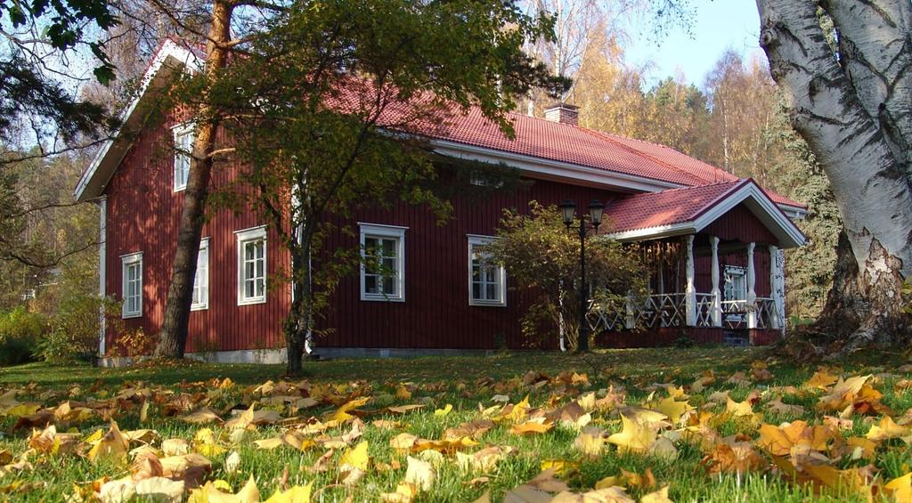 - Lokakuussa 1949 muutin itse Saarijärvelle isäni tullessa rakentamaan rautatietä, muistelee Lyydiä Luukka oma osuuttaan Heralaan ja sen ympäristöön.