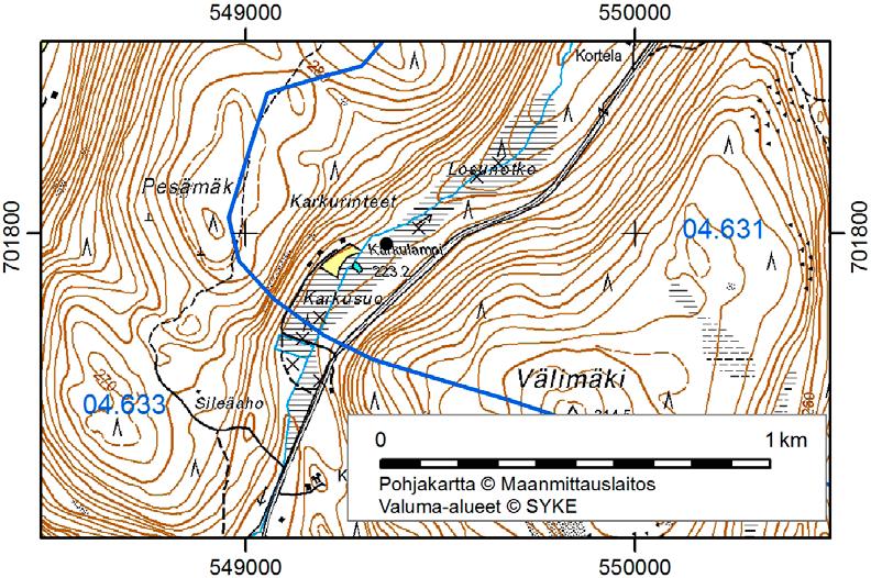 44. Karkusuo Karkusuo (x = 7017,9, y = 5493,9) sijaitsee 11 km linnuntietä Nilsiän keskustasta pohjoisluoteeseen, korkealla Tahkovuoren ympäristössä, Pesämäen ja Välimäen (314,9 mmpy) välissä (kuva