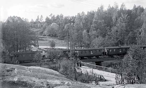 Päärata Eläintarhan alueella 1800-luvun alkupuolella Suomeen alettiin suunnitella rautatietä ja vuonna 1849 Alfred Stjernvall esitteli ensimmäisen rautatiesuunnitelman.