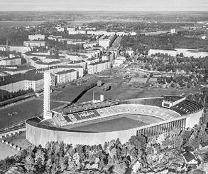 Stadionin tornista tuli rakennuksen tunnus, se oli myös sen ympäristösuunnitelman eteläakselin pääteaihe.