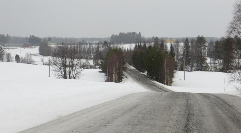 Autiomäen päältä avautuva kaukonäkymä Palokankaantieltä pohjoiseen.