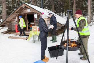 com Ensiapukoulutusta Joensuun Latu maksaa puolet SPR:n EA1-kurssin tai EA-kertauskurssin osallistumismaksusta, jos osallistuja sitoutuu toimimaan vähintään kahdesti Ladun vapaaehtoistehtävissä.