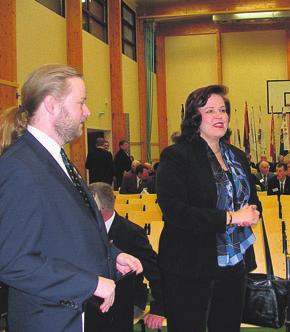Piirin vuosijuhlassa juhlapuhujana oli sisäministeri Anne Holmlund ja Luvian kunnan tervehdyksen toi kunnanjohtaja, lion Kari Ojalahti.
