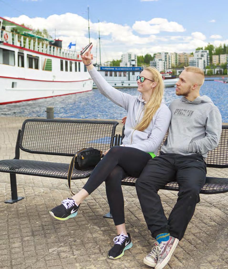 32 Digitaalisesti löydettävät ja ostettavat matkailutuotteet Digitaalisesti löydettävät ja ostettavat 4matkailutuotteet Varmistetaan Jyväskylän kilpailukyky matkailualueena digitalisoituvassa