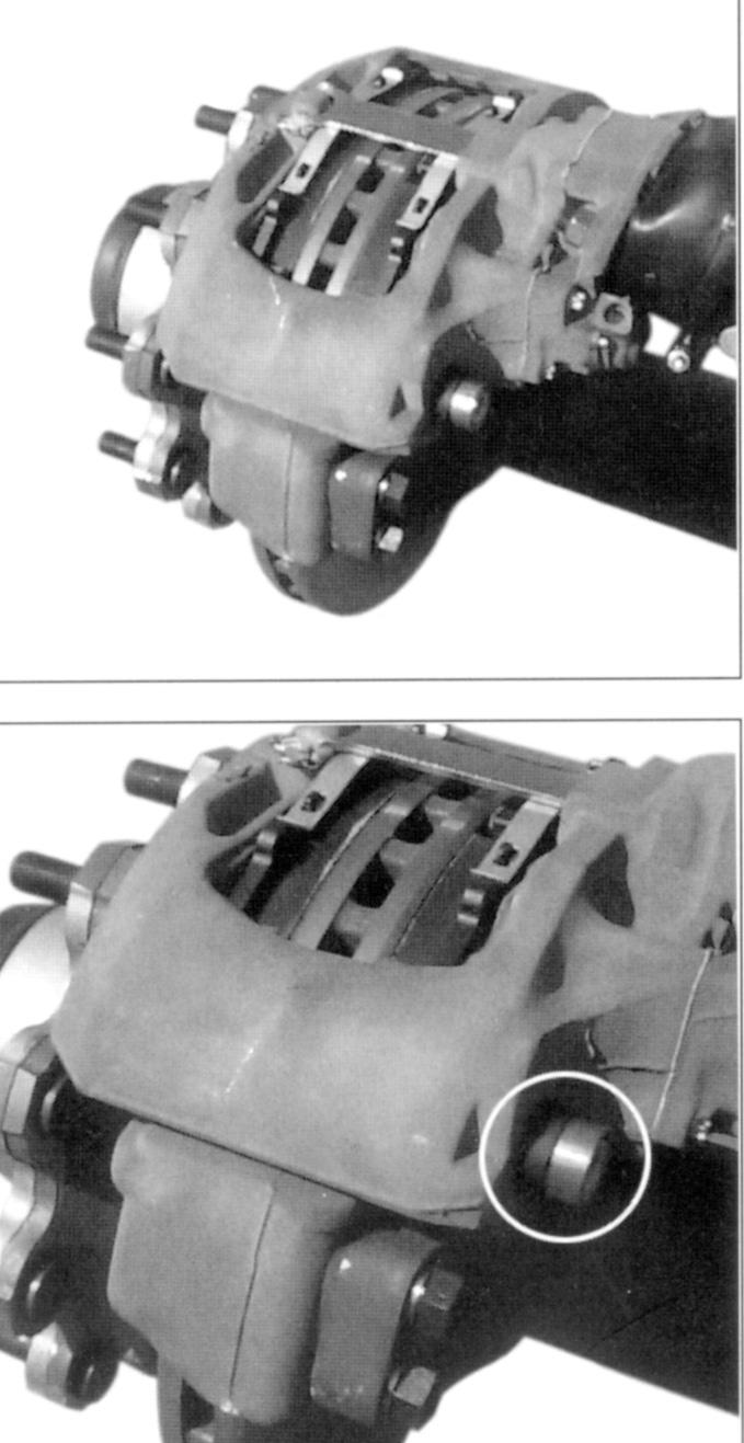 9.3 Toiminta - mekaaninen levyjarru, tyyppi K Tämä jarrujärjestelmä sisältää seuraavat pääkomponentit: jarrusatulakiinnike hitsattuna akseliputkeen jarrusatula pultattuna kiinnikkeeseen jarrusatulan